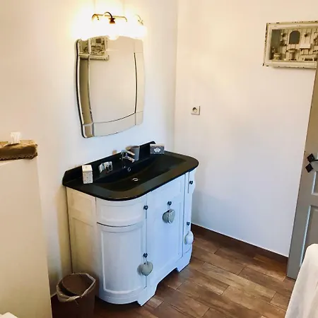 Le Mas Du Soleil Apartment