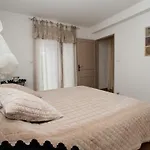 Le Mas Du Soleil Apartment